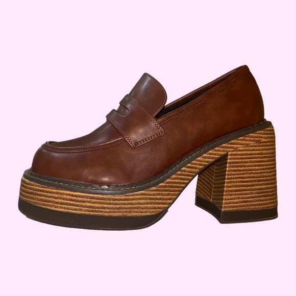dELiA*s Shoes - Delia’s Brown Platform Heel Loafers